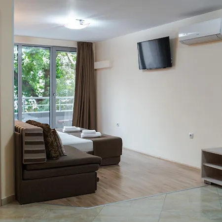 Dias شقة فندقية 4*