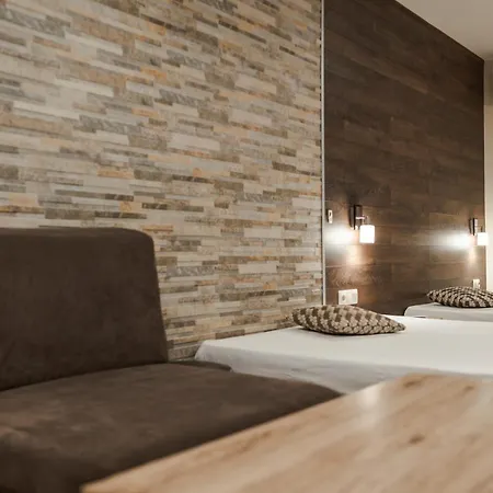 Aparthotel Dias *